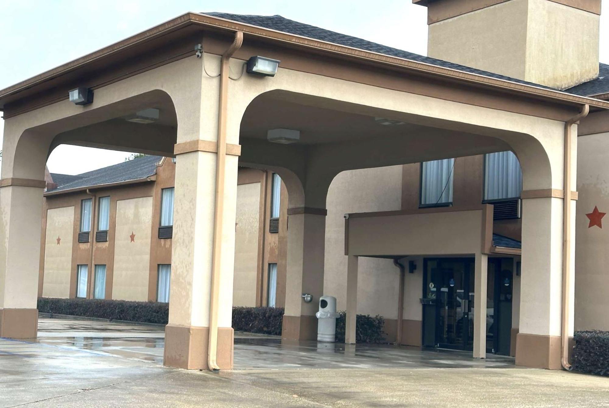 Days Inn & Suites By Wyndham Eunice Eksteriør bilde